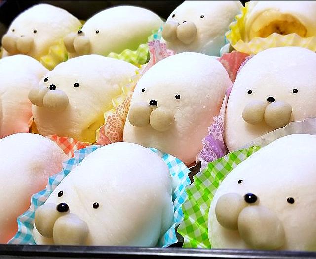 アザラシのバナナ大福バナナと白餡を求肥でふんわり優しく巻いて 可愛いアザラシ大量生産 板ちゃん Snapdish スナップディッシュ Id Yh9tva