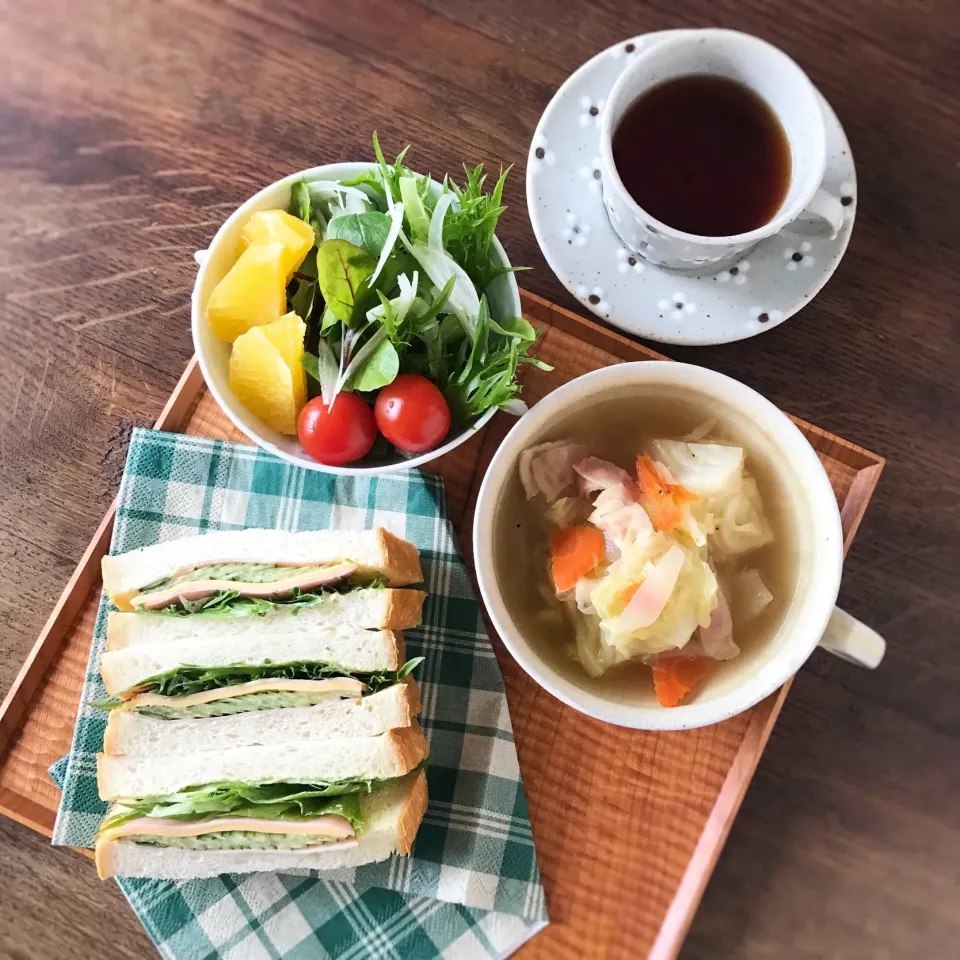 今日の朝ごはん|ぺんぎんさん