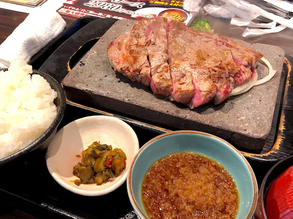 Snapdishの料理写真:ステーキ🥩♡|8008さん