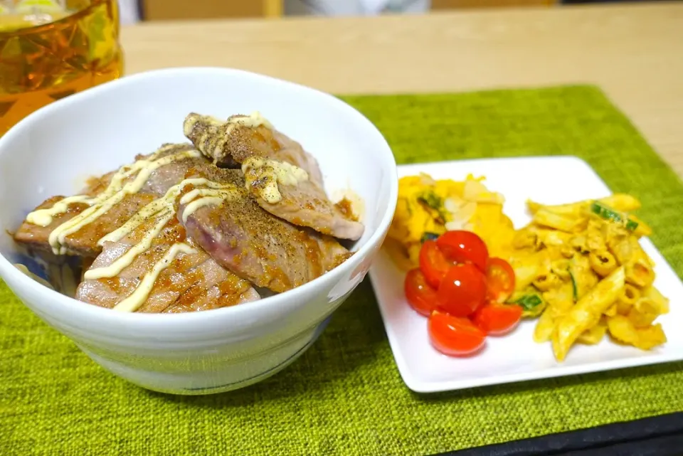 Snapdishの料理写真:炙り鮪丼|cookingパパ五郎さん