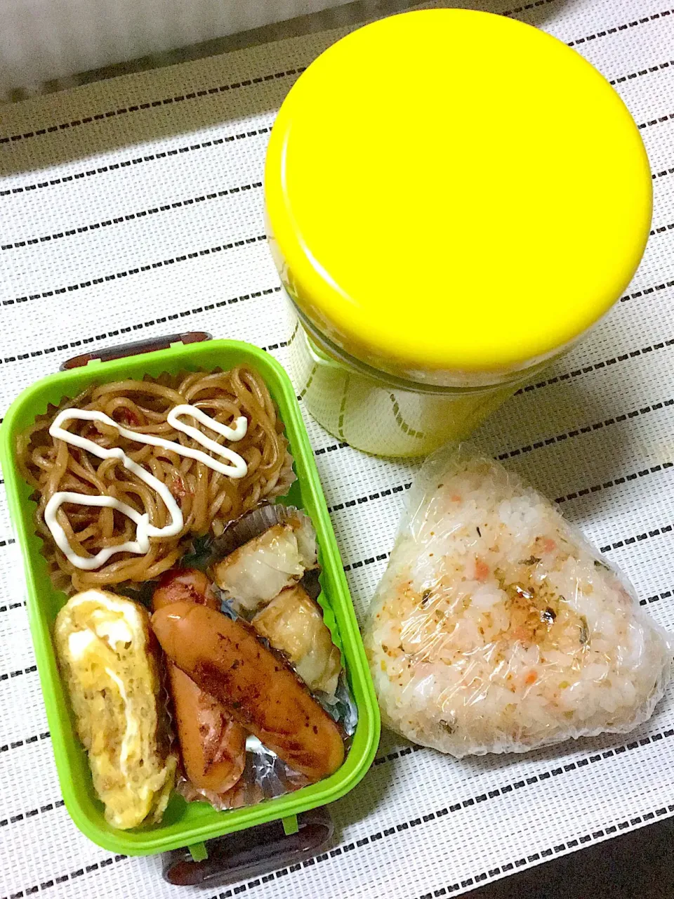 Snapdishの料理写真:2/18旦那さん弁当|あーさん