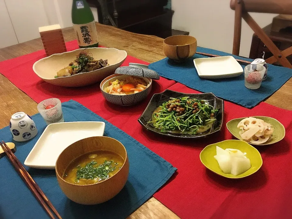 Snapdishの料理写真:日曜日の晩ごはん #海外でも和食  #日本酒|ちびワビさん