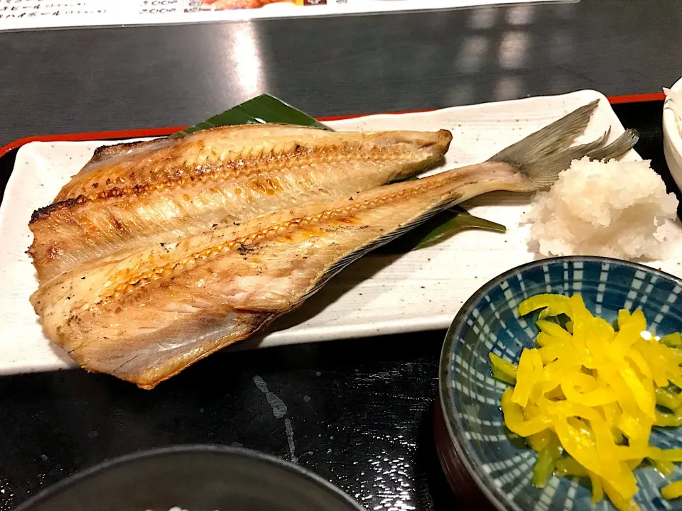 シマホッケ開き定食|マハロ菊池さん