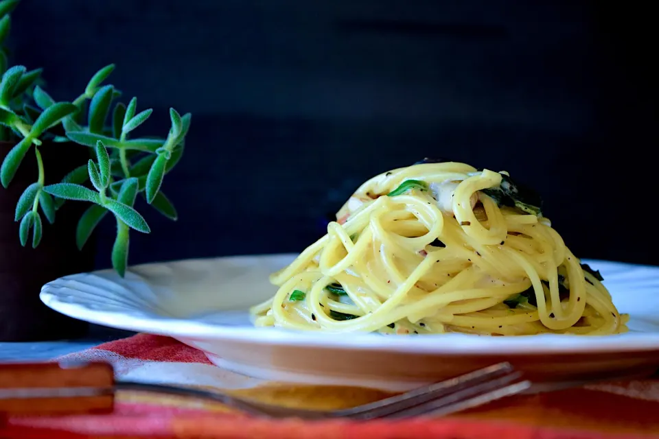 Creamy carbonara pasta with spinach and beacon and mashroom|Ana (POT_Y134YUM609)さん