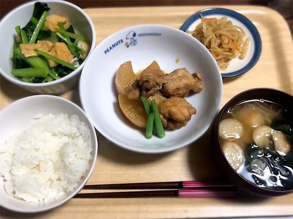 手羽元の甘辛煮
青菜の炒め煮
おふとワカメのお味噌汁|m-amさん