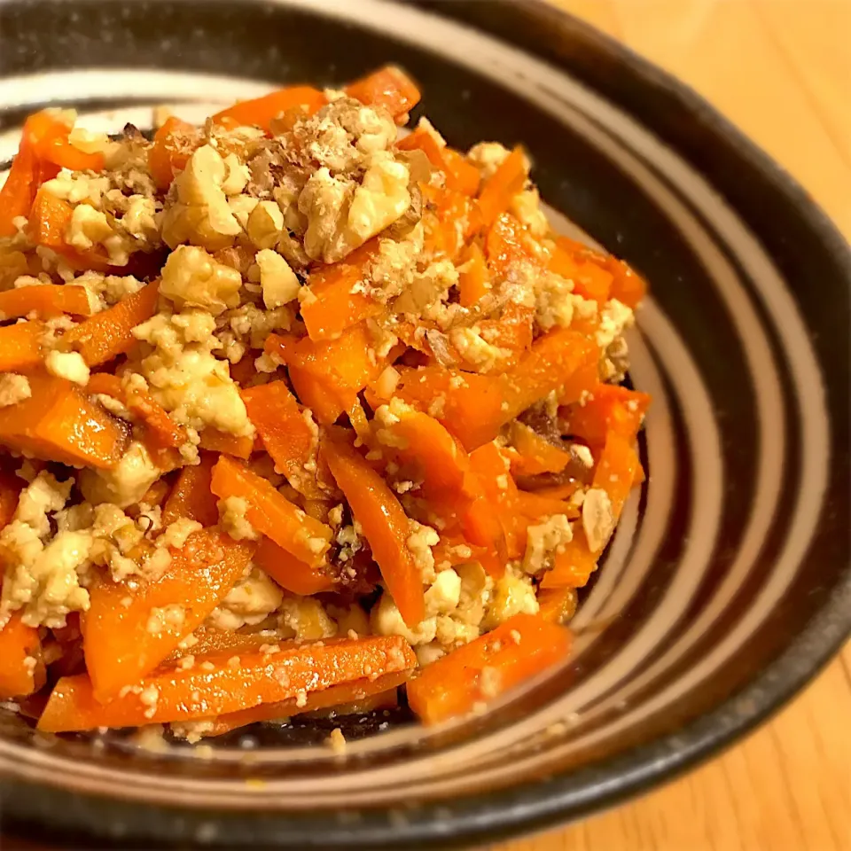 にんじんと豆腐の炒り煮🥕|ららさん