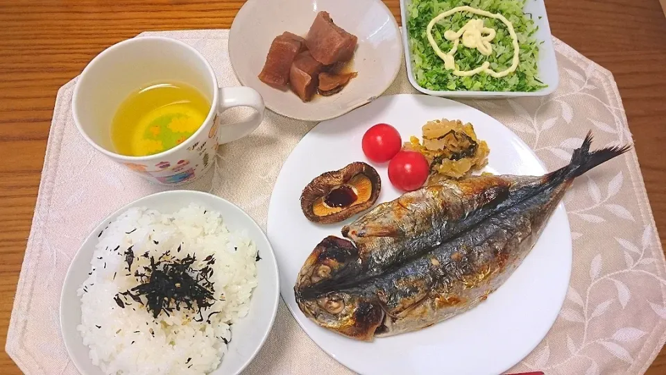 待ってました‼️
冬のムロあじ
今日のお昼ご飯|卯月さん