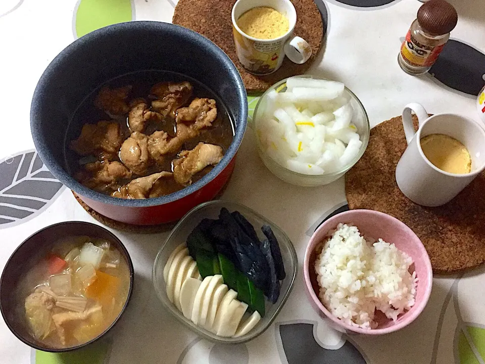 Snapdishの料理写真:20190219鳥の照り煮、肉団子汁、チキンラーメンの茶碗蒸し、つけもの。|hanakoさん