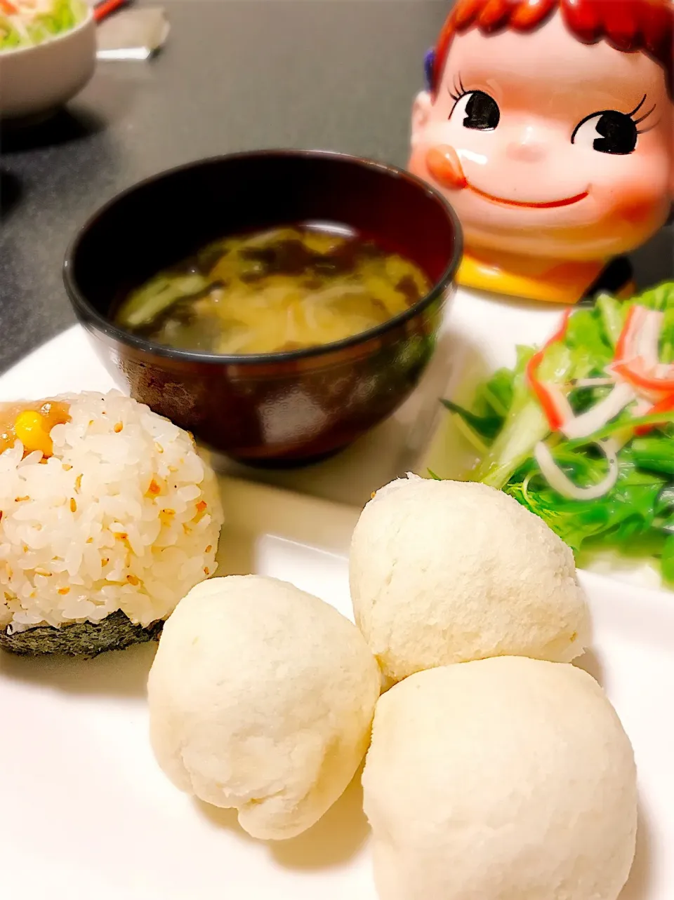 手作りしゅうまいで♡食パン肉まん＆しゅうまいおにぎり。|ぽき。さん