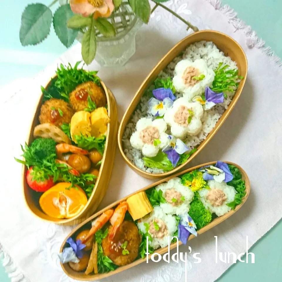 ツナ乗っけお花のおにぎり弁当|kotokotoさん