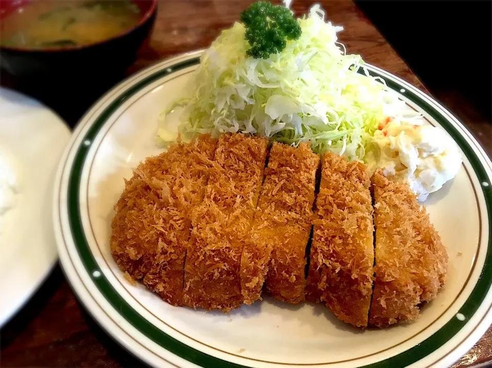 熟成ロースカツ定食|リフルシャッフルさん