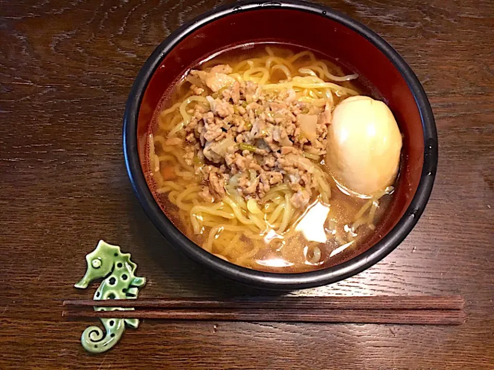 ルーロー麺 煮卵付き🍜|カドラさん