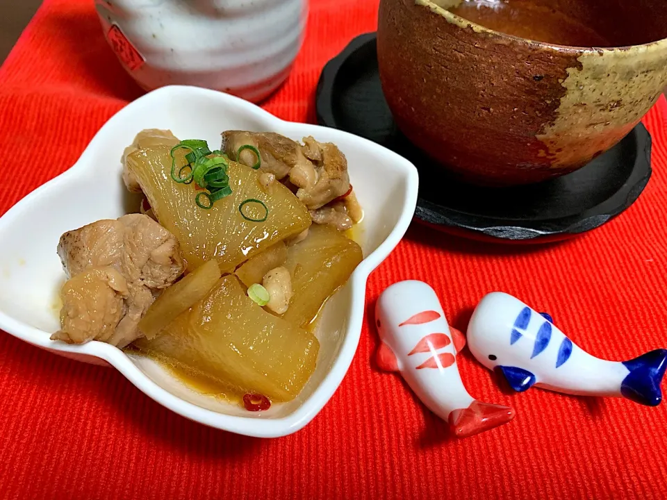 フライパンで作る
大根と鶏肉のしょうが風味煮|ビーグルさん