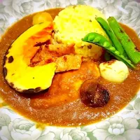 Snapdishの料理写真:グリルド野菜乗っけカレー🍛|kuucachanさん