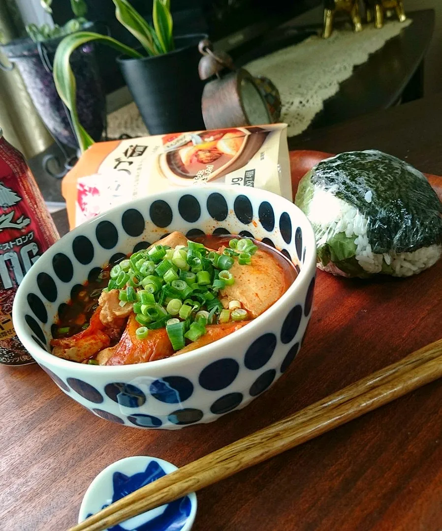 Snapdishの料理写真:ｽﾝﾄﾞｩﾌﾞ＆おにぎらず|まりおさん