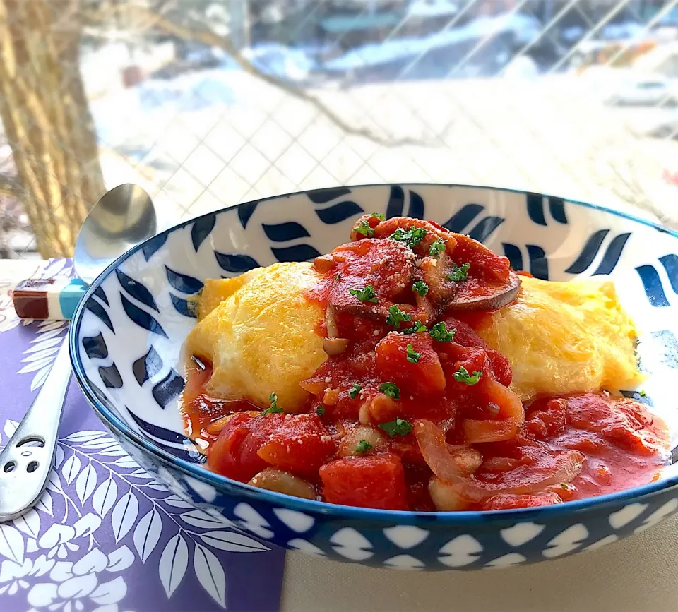 昼ごはん  ☆Yumi☆さんの簡単レンジでtomato  sauce～🎵のオムライス|砂雪さん