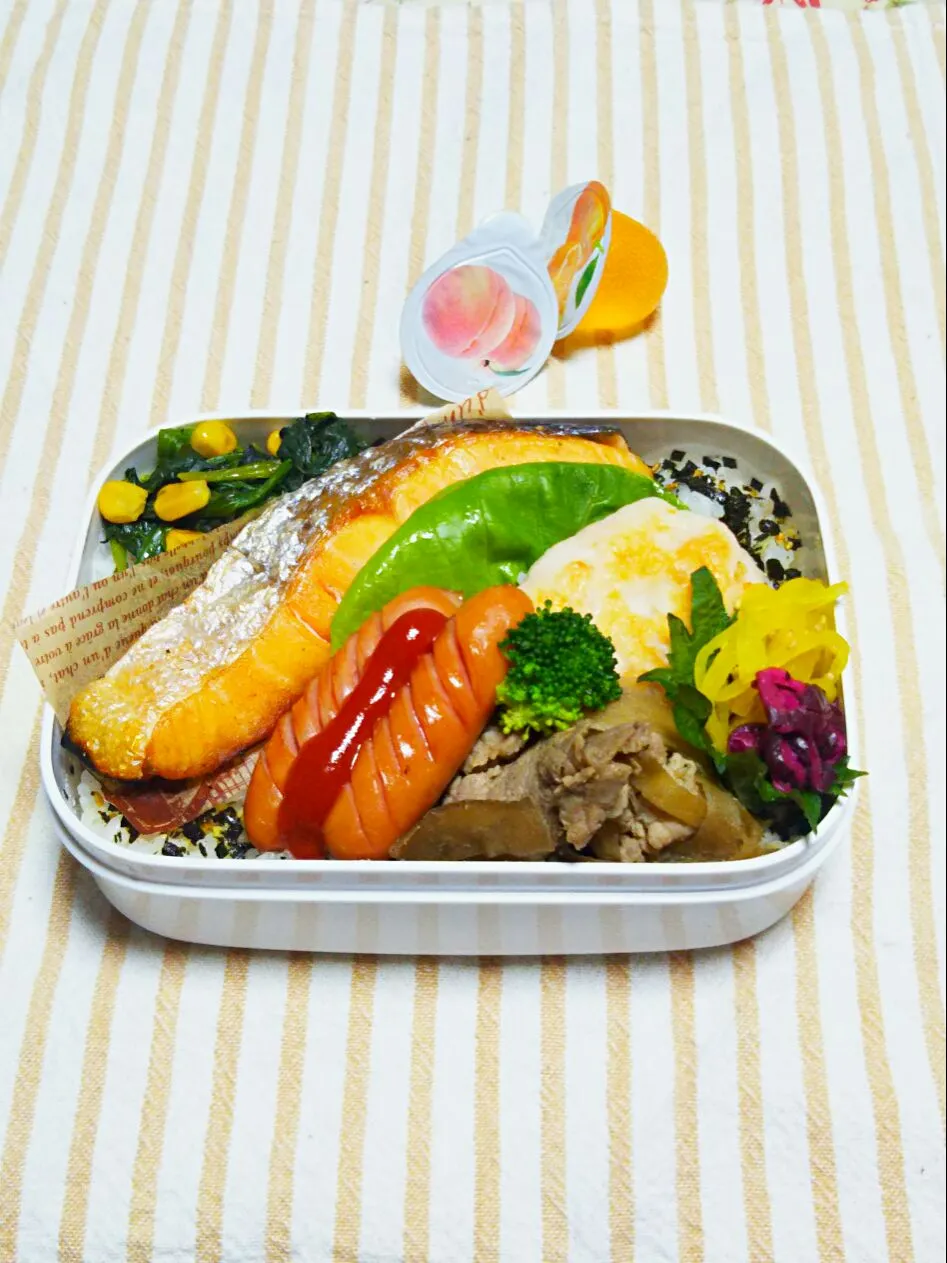 息子のお弁当(ﾘｸ､鮭🍱😙)|かあたん(元ポップン)さん