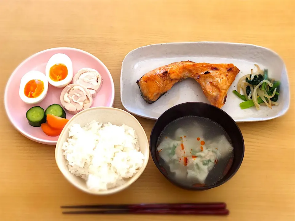 休日の朝ごはん|azsさん