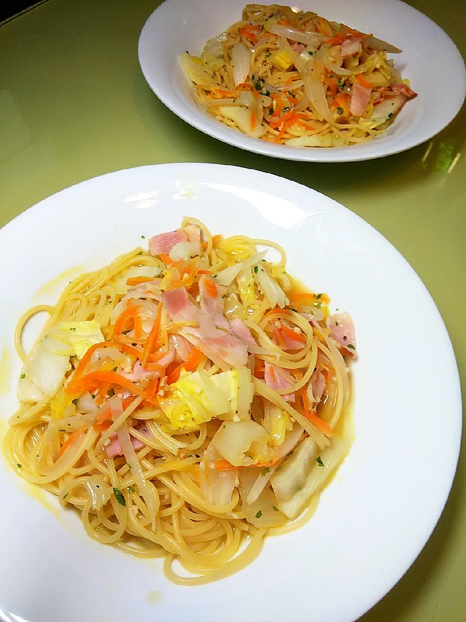 Snapdishの料理写真:りかこさんの新玉ねぎのパスタ|けろよんさん