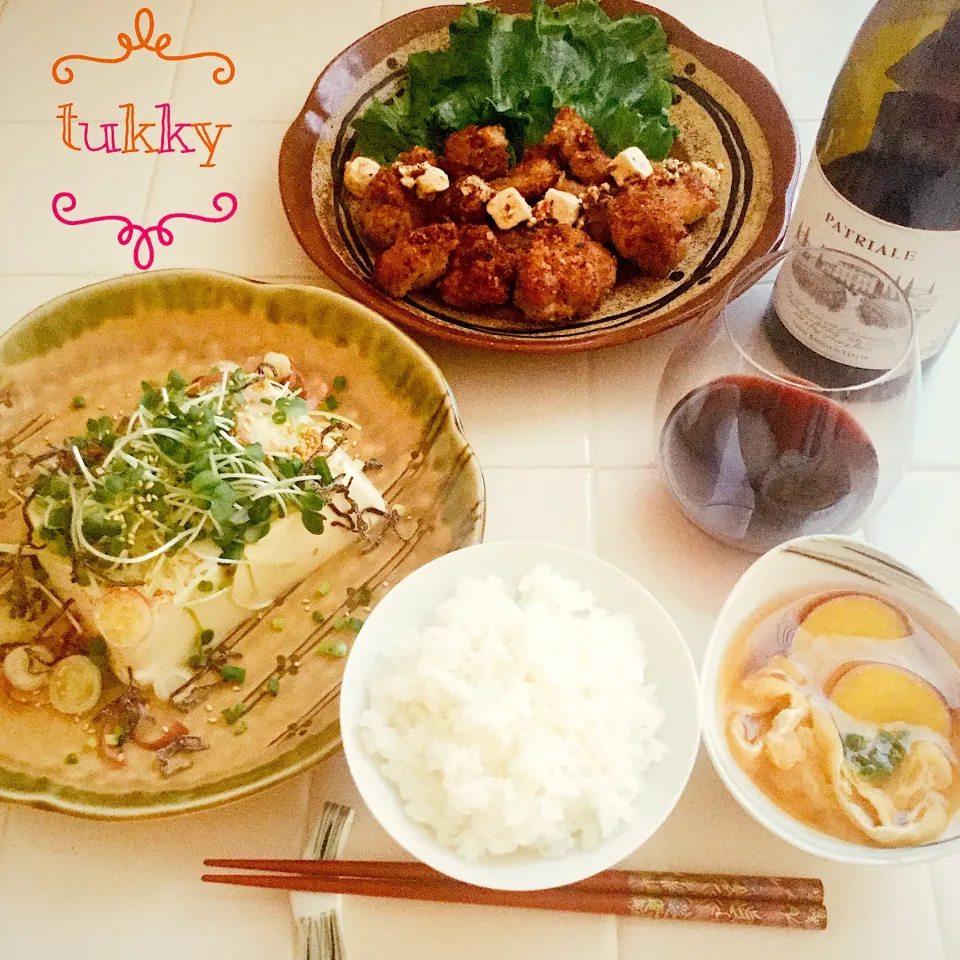 Snapdishの料理写真:鶏肉唐揚げ
豆腐の五味薬味のせ
おさつ汁|tukkyさん