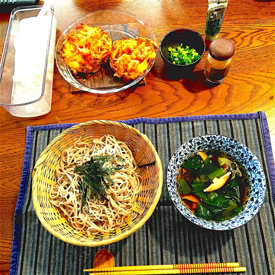 Snapdishの料理写真:かき揚げ天おろし蕎麦、つけ麺で。|yakinasuさん