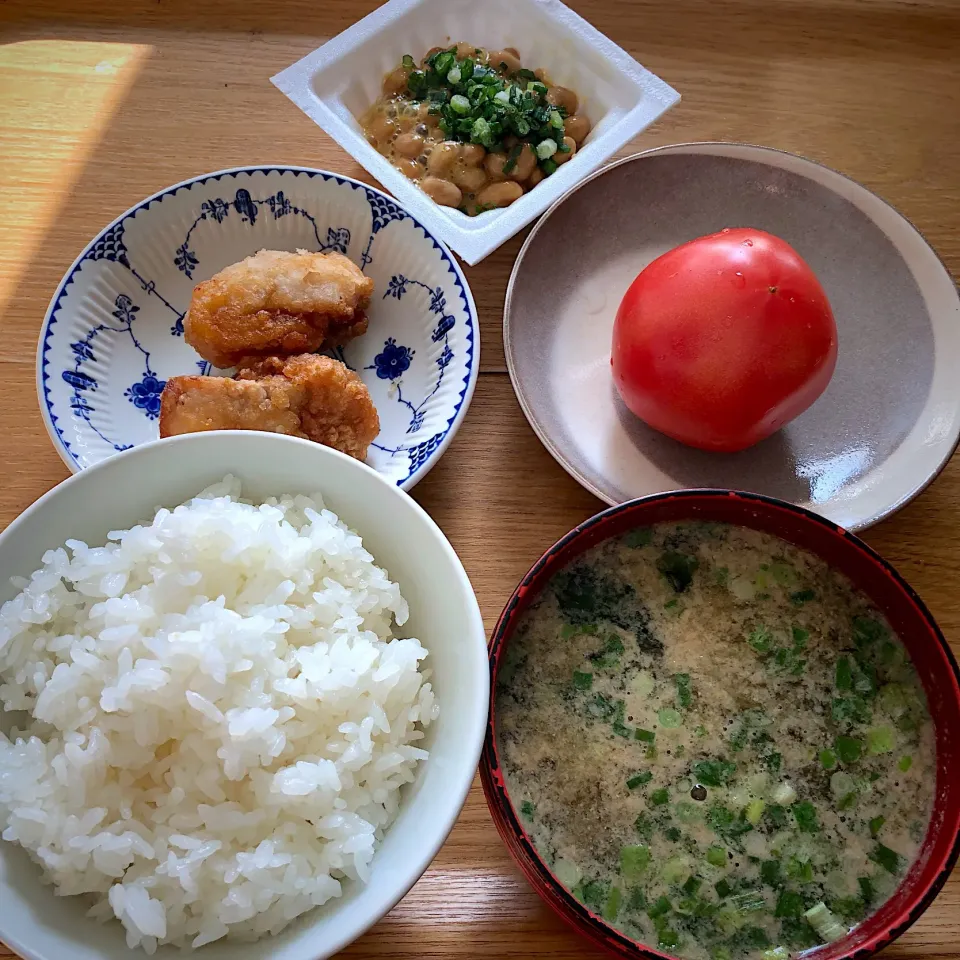 朝陽を浴びながら日曜日の朝ごはん☀️|Jean Nobyさん