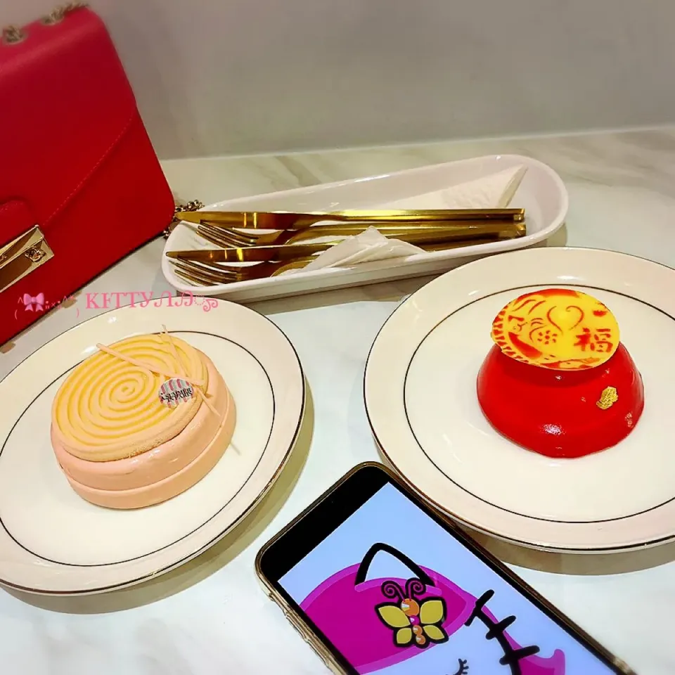 🧧 Chinese New Year Cake 🐷
Tourbillon Fruit The 💗|🎀Kittyna🌸さん