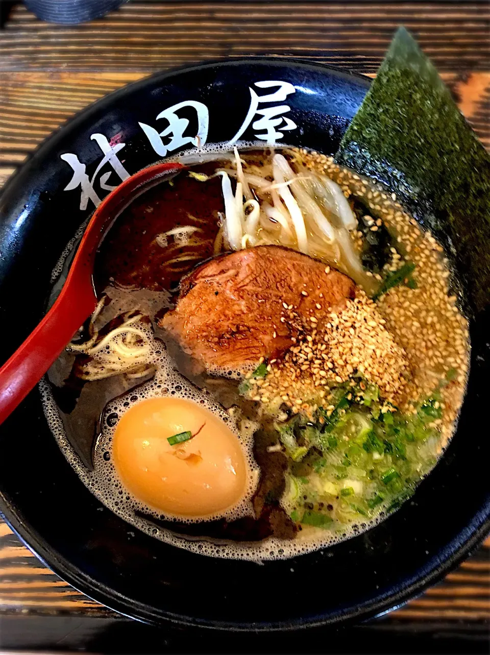 黒味玉ラーメン|うみんちゅさん