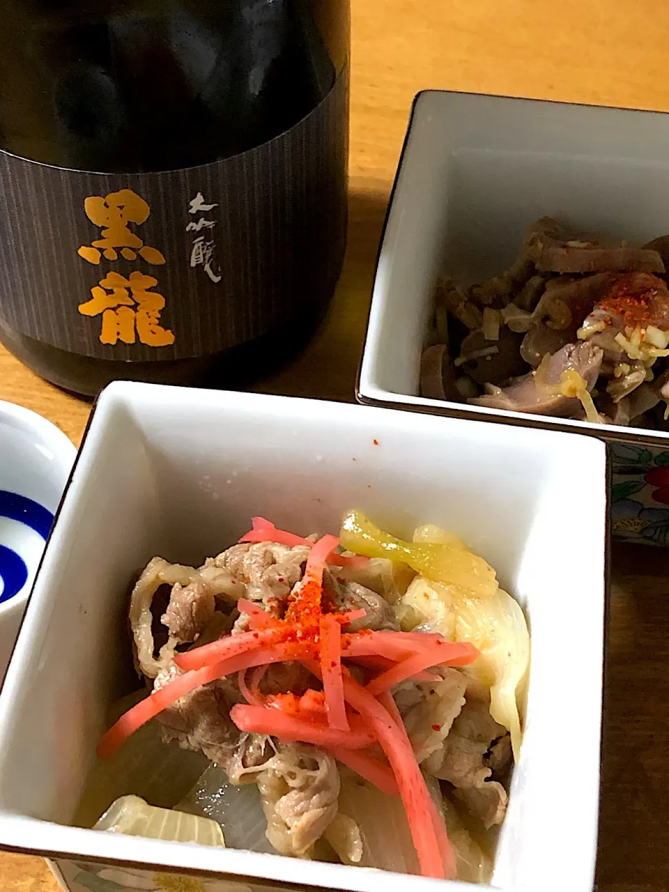 牛丼の具と砂肝のネギ和えで夕食前に日本酒を🍶 黒龍|sudachiさん