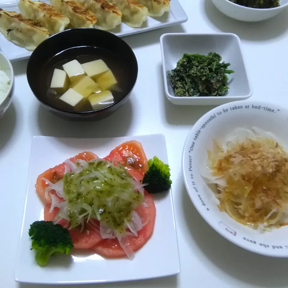 2019/02/24　今日の晩ごはん♥　新玉ねぎのサラダ🌸バジルパスタソースで|ちいたんさん