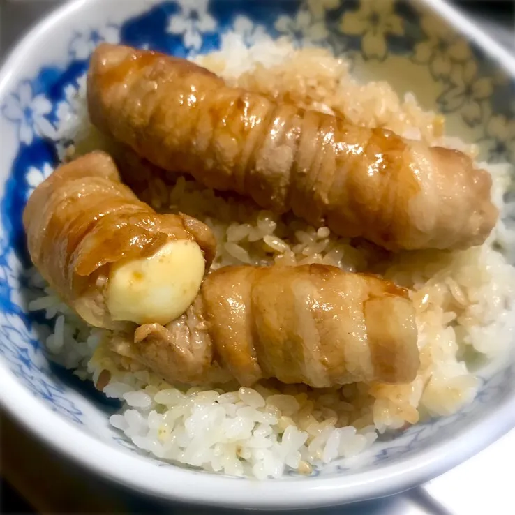 今夜は、さけるチーズの豚バラ巻き丼を頂きます❗️🎵😋👍|ギムレットさん