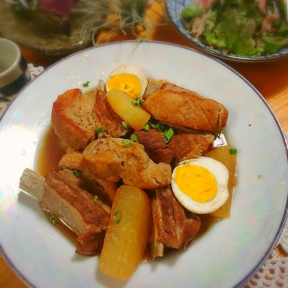 土鍋でコトコト～スペアリブの煮込み|とまと🍅さん