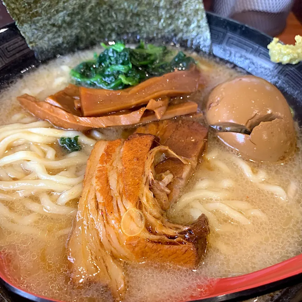 Snapdishの料理写真:オマール海老だしラーメン  サラ系|ともこさん