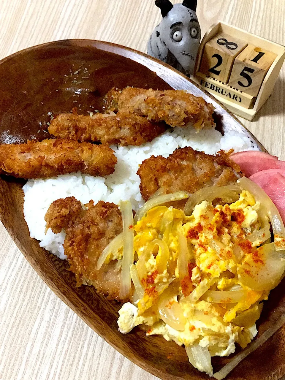 Snapdishの料理写真:らんち！
#かつ丼
#カツカレー
#激辛
#greedy plate
カツを揚げながら、どっちにしよか悩んだが、決まらず!
あいもりにしましたw|伍龍やすさん