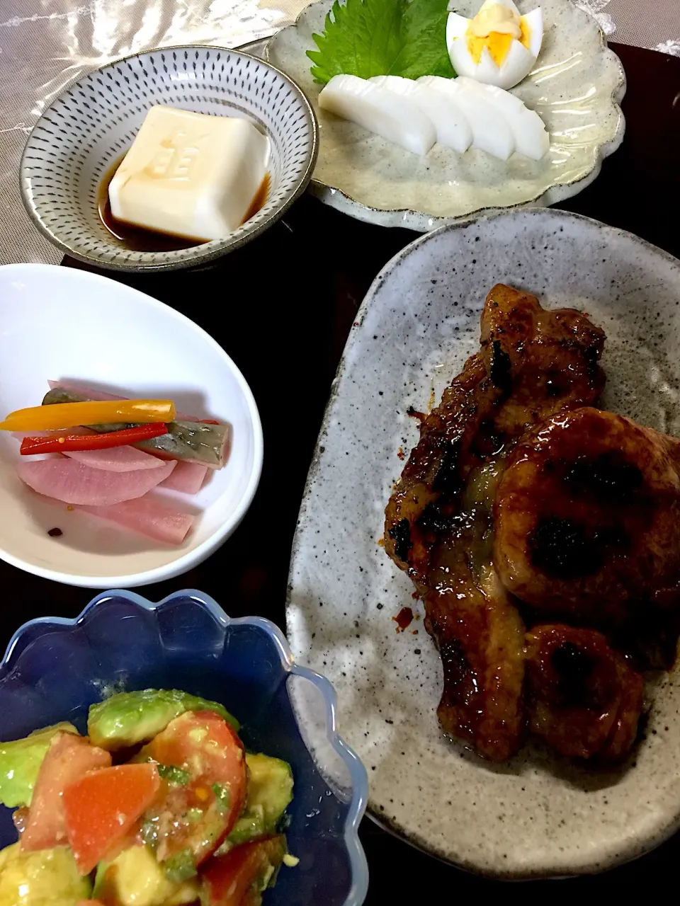 今日の夕食
メインは豚肉の味噌漬け  ちょっと焦げすぎ|陽子さん