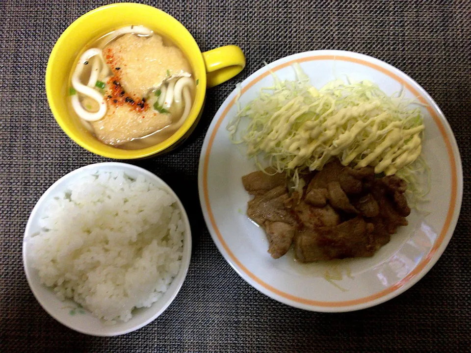 Snapdishの料理写真:豚肉の生姜焼き(ハーフ)ミニうどんご飯|ばーさんさん