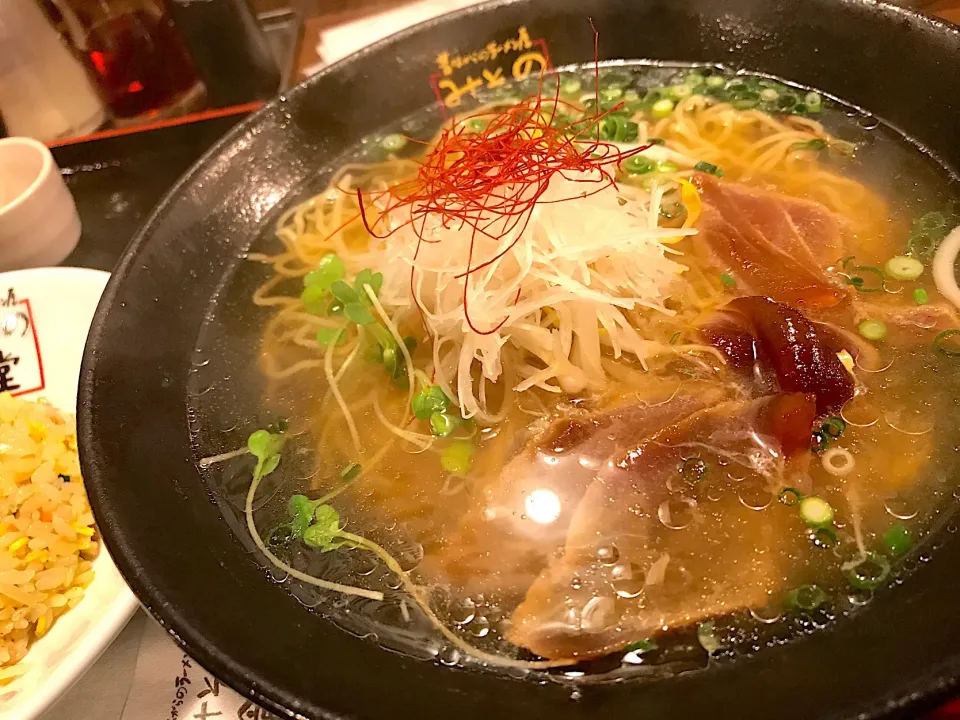 Snapdishの料理写真:まぐろラーメン|Masahiko Satohさん