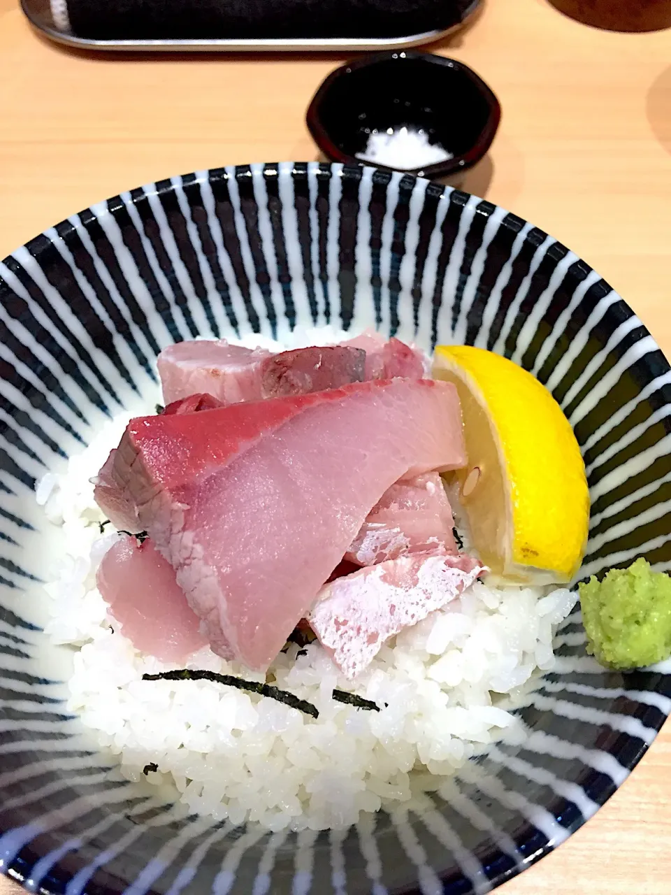 ぶり丼【鰤焼き霜造り】@寿製麺 中華そば よしかわ 西台店（西台）|Kazuya Miyukiさん