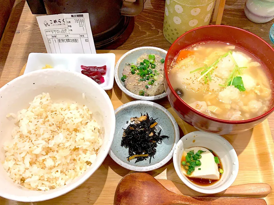 揚げ餅と根菜のお茶漬け|yumyum😋さん