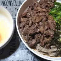 甘辛肉のせラー油つけ蕎麦|副枝直美さん