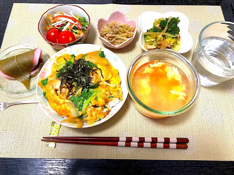 Snapdishの料理写真:親子丼定食|yuyuさん