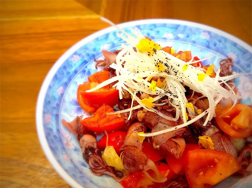 naokiさんの料理 ホタルイカとトマトのマリネ😁|ちまさん