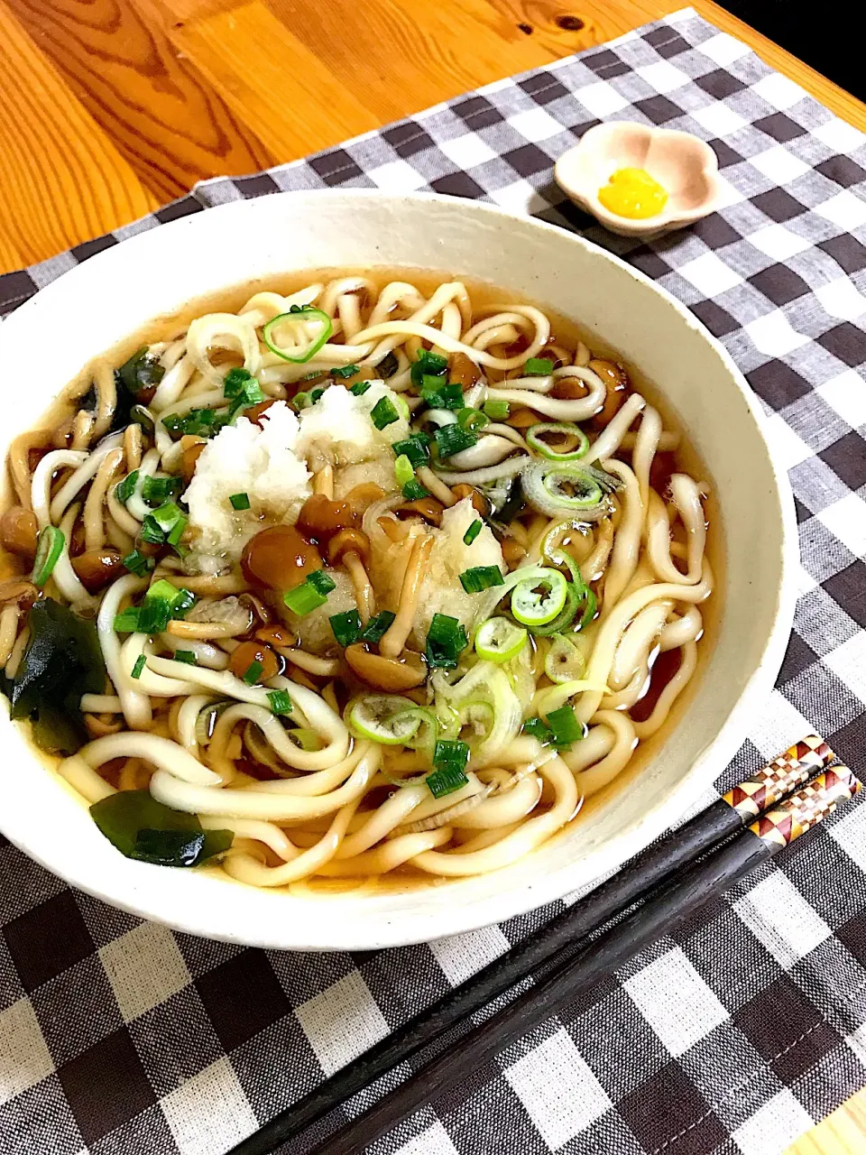 Snapdishの料理写真:なめこのおろしうどん|sayaさん