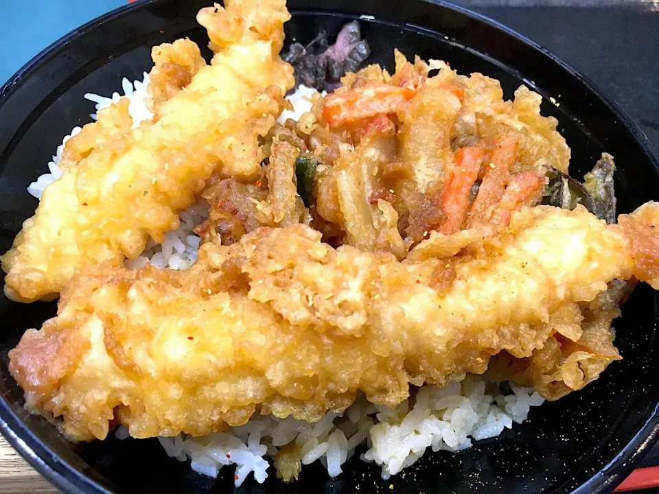 Snapdishの料理写真:今日はサービス価格460円🍤|ゆうじ.さん