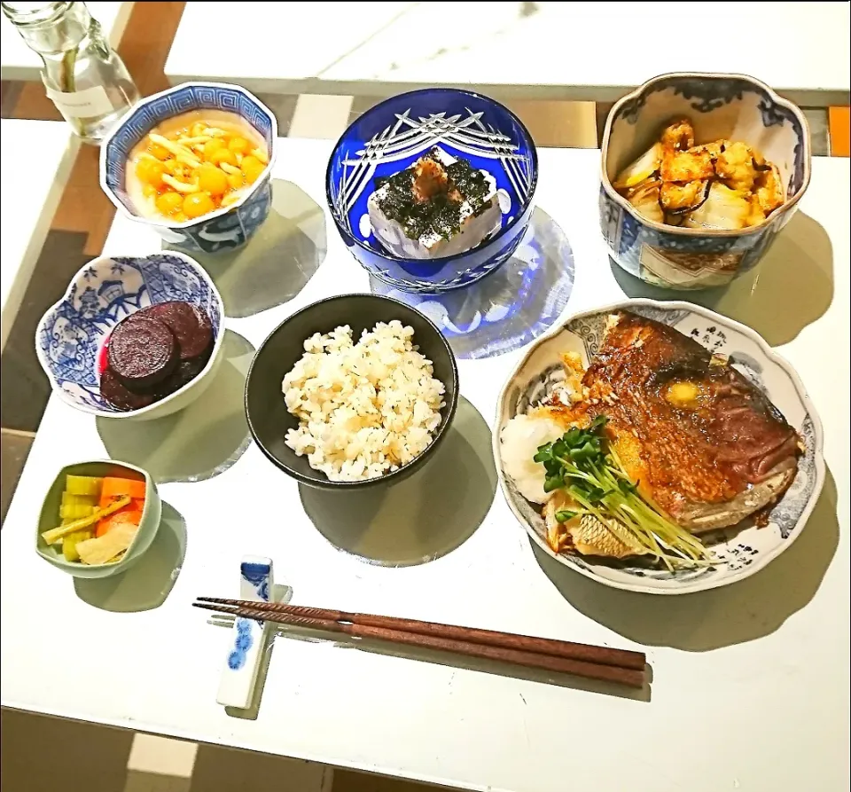 鯛のお頭と大根おろしがメインのヘルシー和食定食|Natsumi Minamotoさん