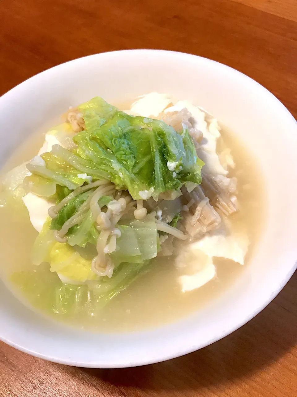 Snapdishの料理写真:白菜、氷エノキとお豆腐の塩麹スープ 中華風 ヴィーガン|Annaさん