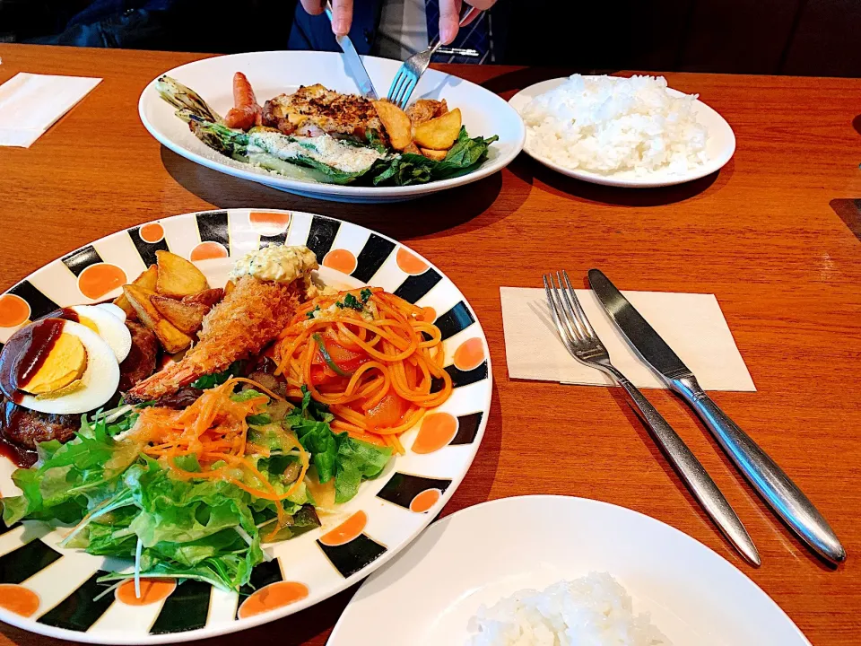 Snapdishの料理写真:makan siang saya heboh|reviliaさん