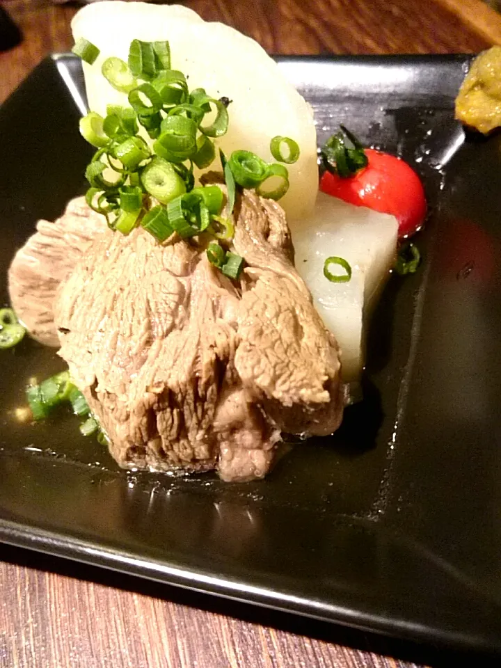 Snapdishの料理写真:牛肩ロースの大根のおでん風|Kunii  Shintarouさん