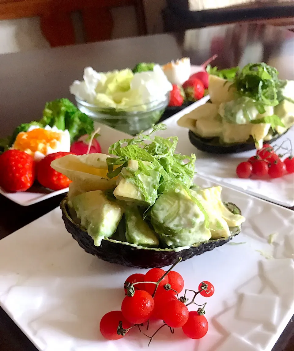 超簡単🥑アボカドのパスタサラダ🥗山葵マヨ #アボカド#パスタサラダ|とんちんさん