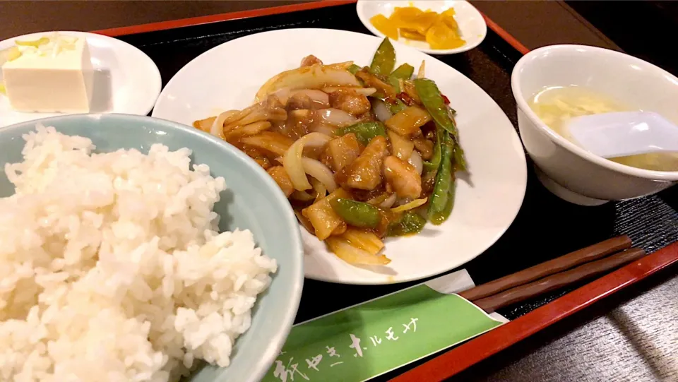 【日替】鶏肉と野菜の四川風炒めを頂きました。|momongatomoさん